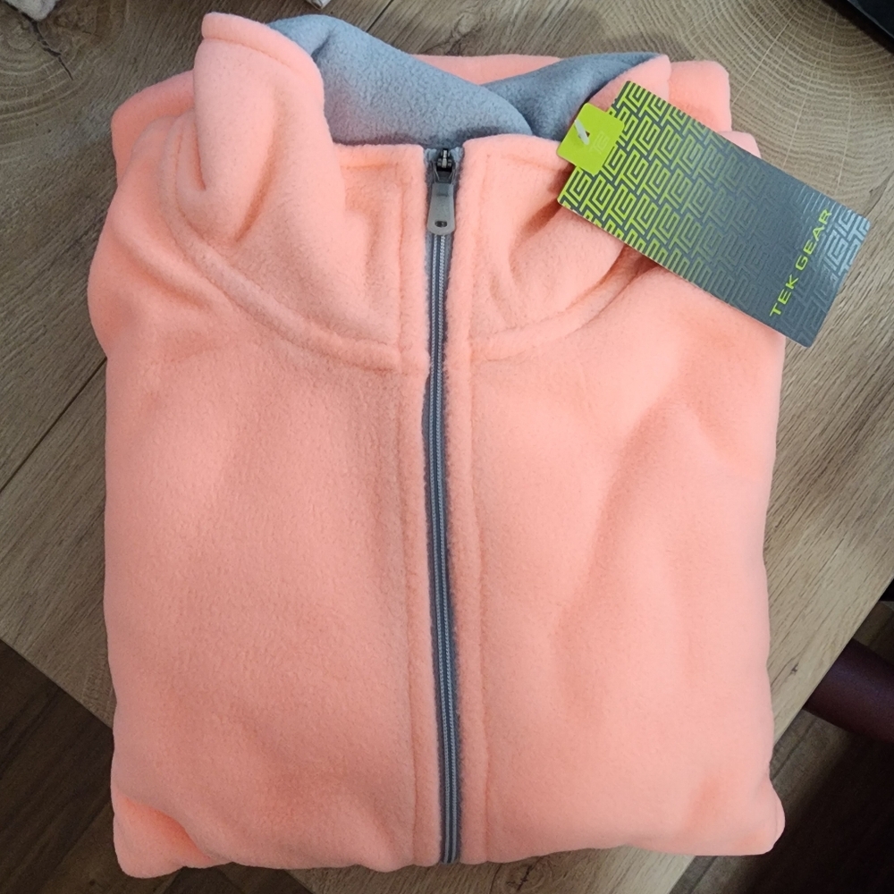 NWT Tek Gear Ladies Sweater